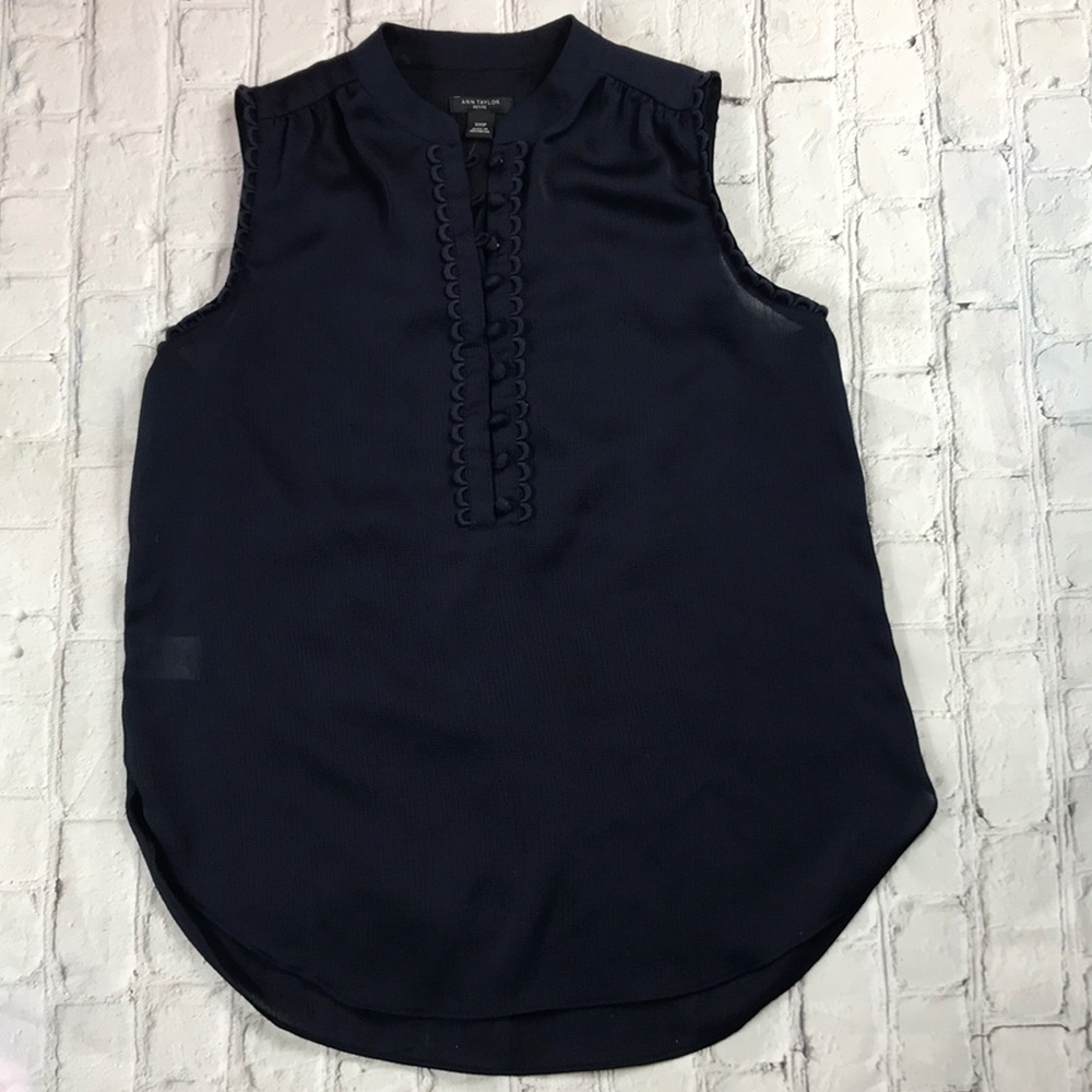 Ann Taylor Sleeveless Top